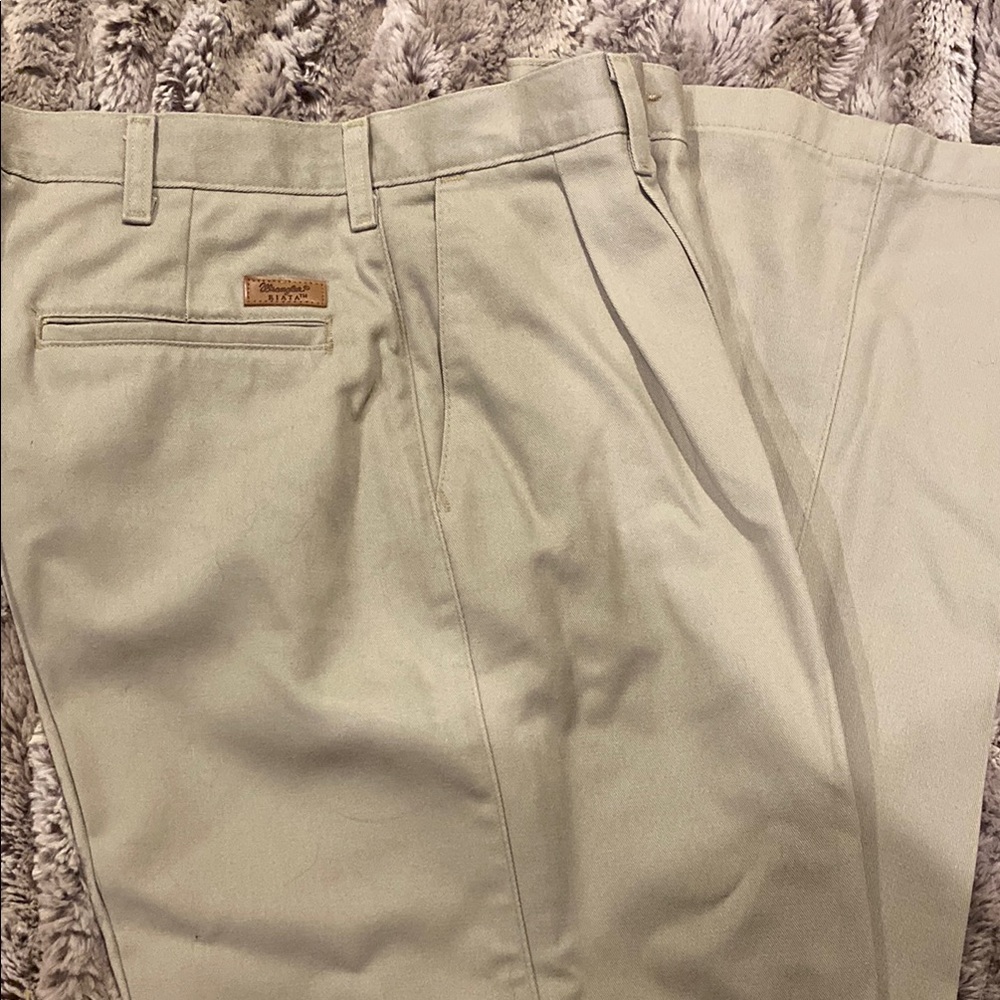 Wrangler Riata Khaki Men’s